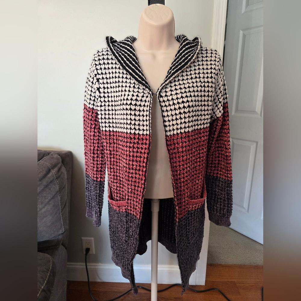 Oliver.o By Escio Sweater